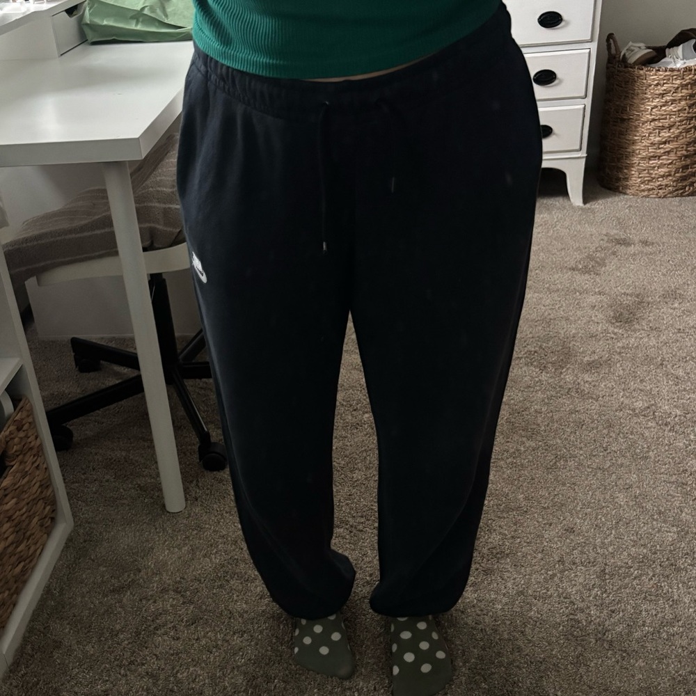 Nike Black Joggers/Sweats